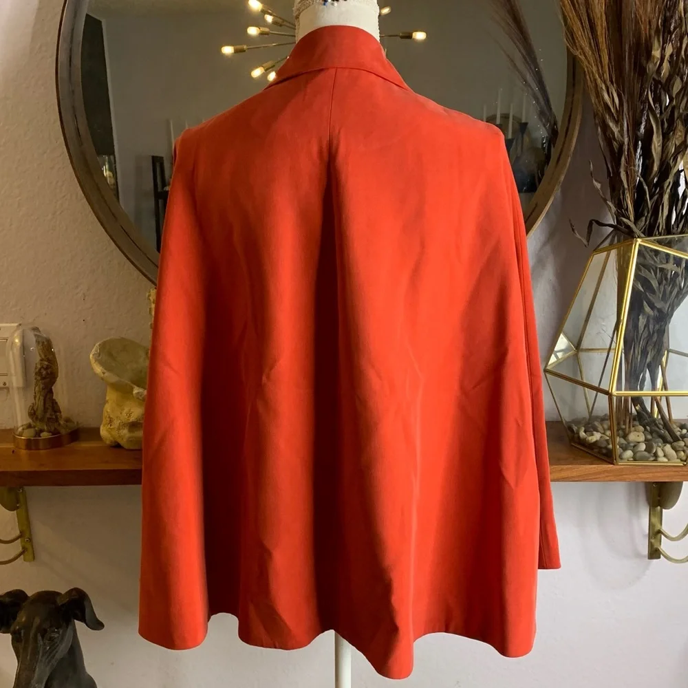 Shang Xia by Hermēs Red Silk Cape Coat with Asymmetrical Lapel 3/4 Sleeve size32 - Picture 3 of 8